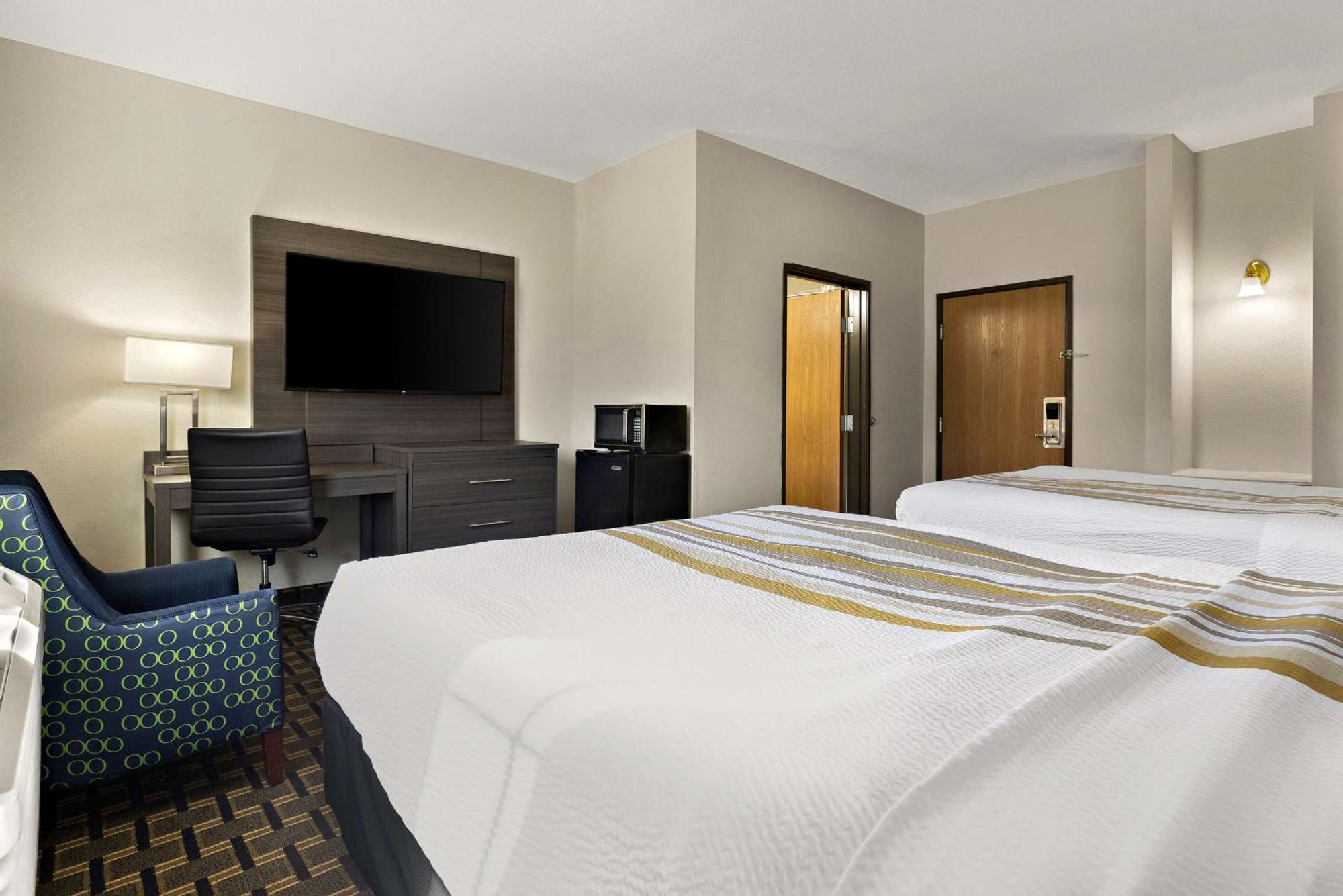 Surestay Plus Hotel By Best Western Tulsa East Kültér fotó