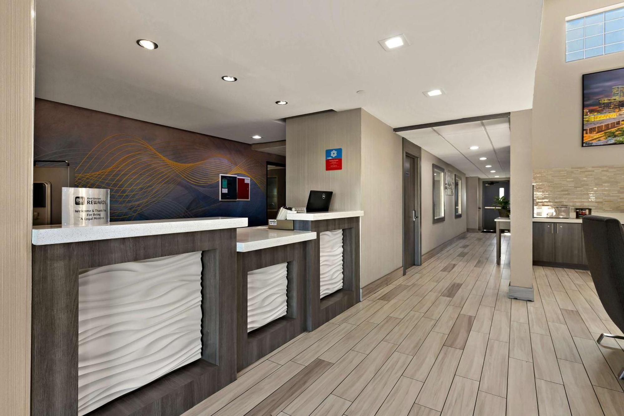 Surestay Plus Hotel By Best Western Tulsa East Kültér fotó